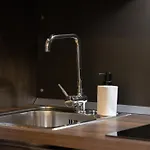 Elegant Prefetti *